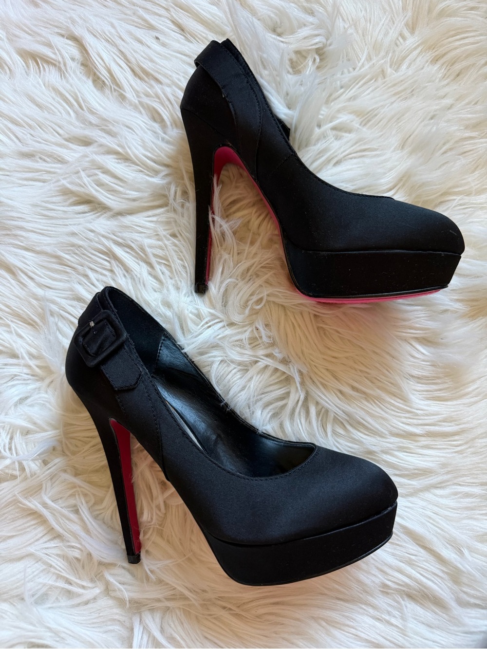 Shoedazzle Genessa platform pumps